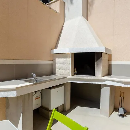 Donjerkovic2 Prizba, Blato Apartman